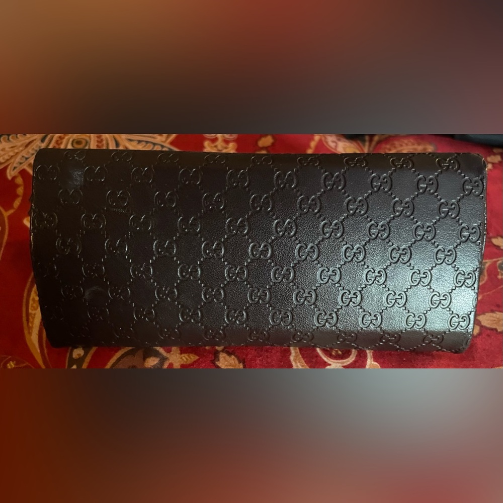 Gucci GG sunglass case with free Olivia Occhiali sunglasses!!